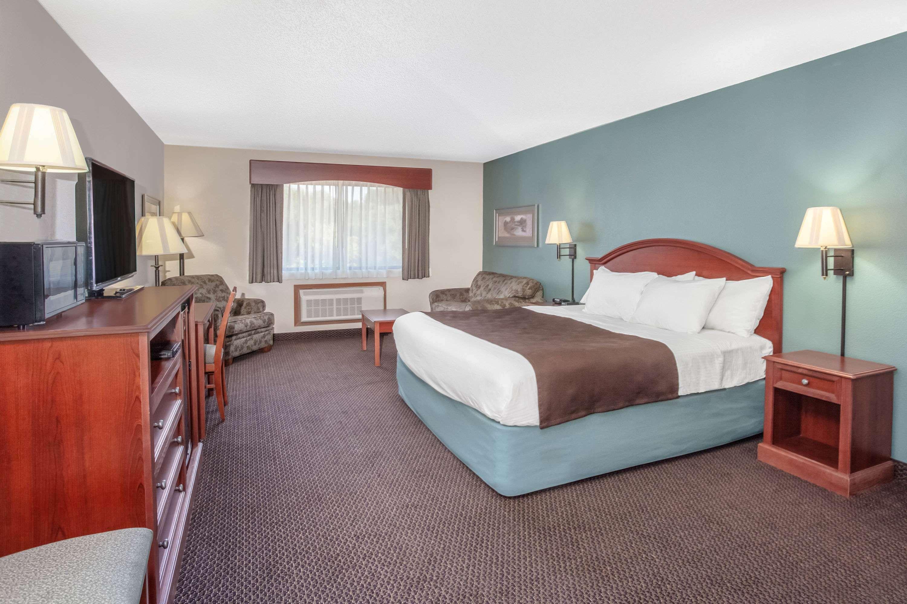 Americinn By Wyndham St. Peter Esterno foto